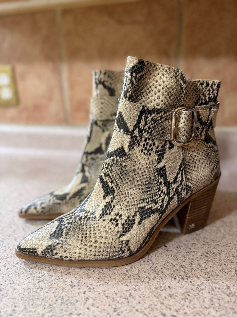 NWOB! Sam Edelman Snake Print Leather Ankle Boots Booties - Size 10